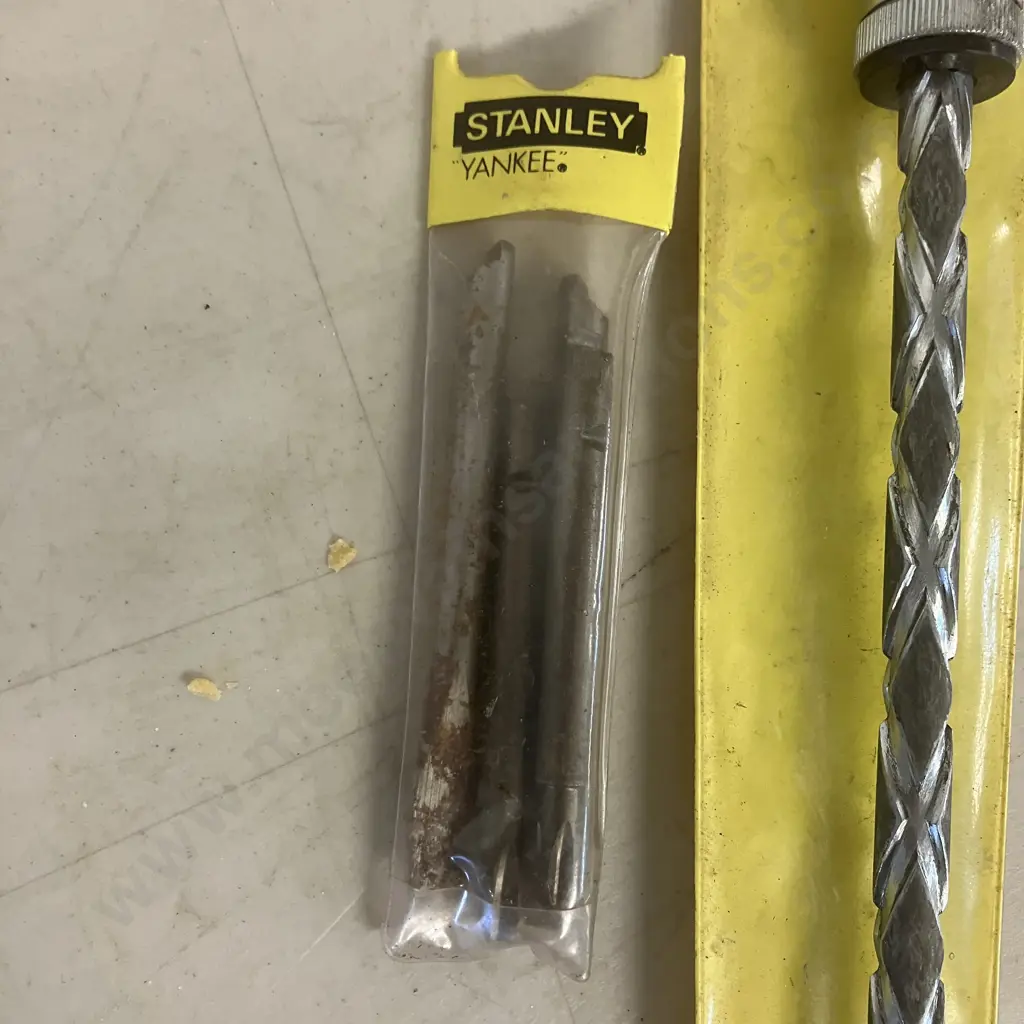 Vintage Stanley Yankee No. 131B Automatic Spiral Ratchet Screwdriver in Original Packaging With 4 x Bits Image 1++