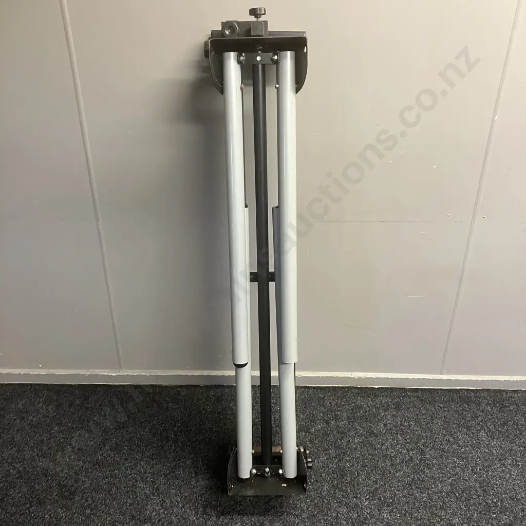 Mitre Saw Roller Stand Image 1++