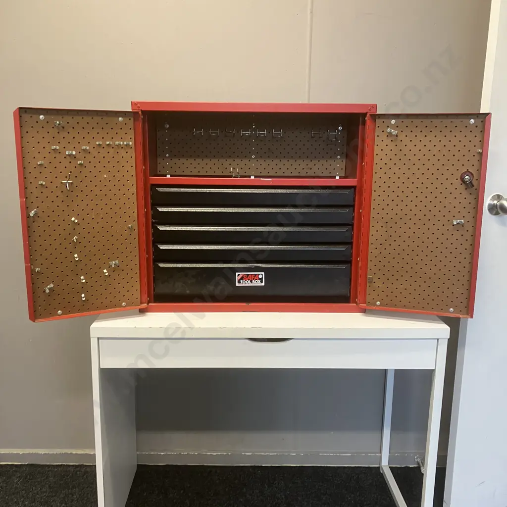 SAFA New Zealand Made 2 Door Metal Tool Cabinet With Key, 5 Drawers. H61.5 W69 D25cm Image 1++