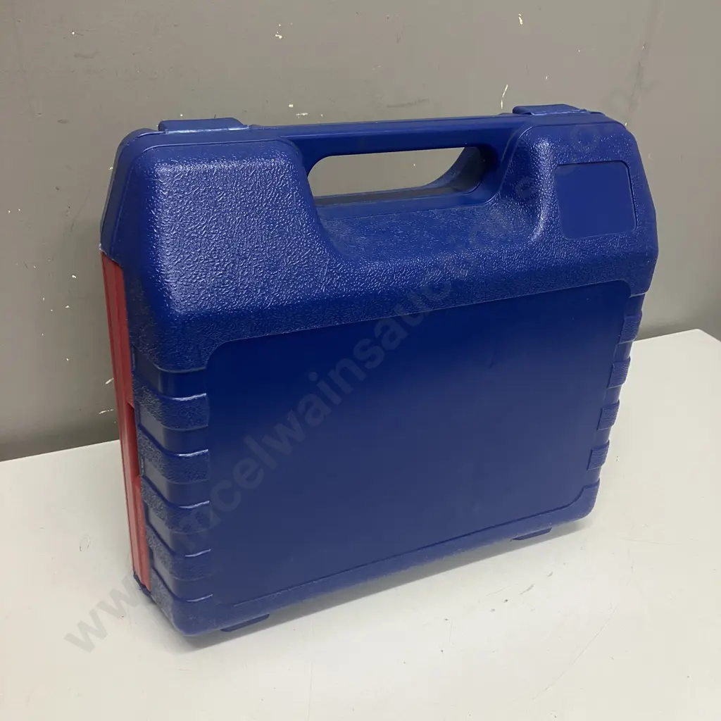 Tool Set In Moulded Carry Case Image 1++