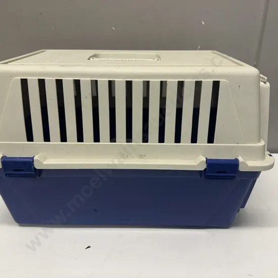 Ferplast Atlas Pet Cage Blue & Cream