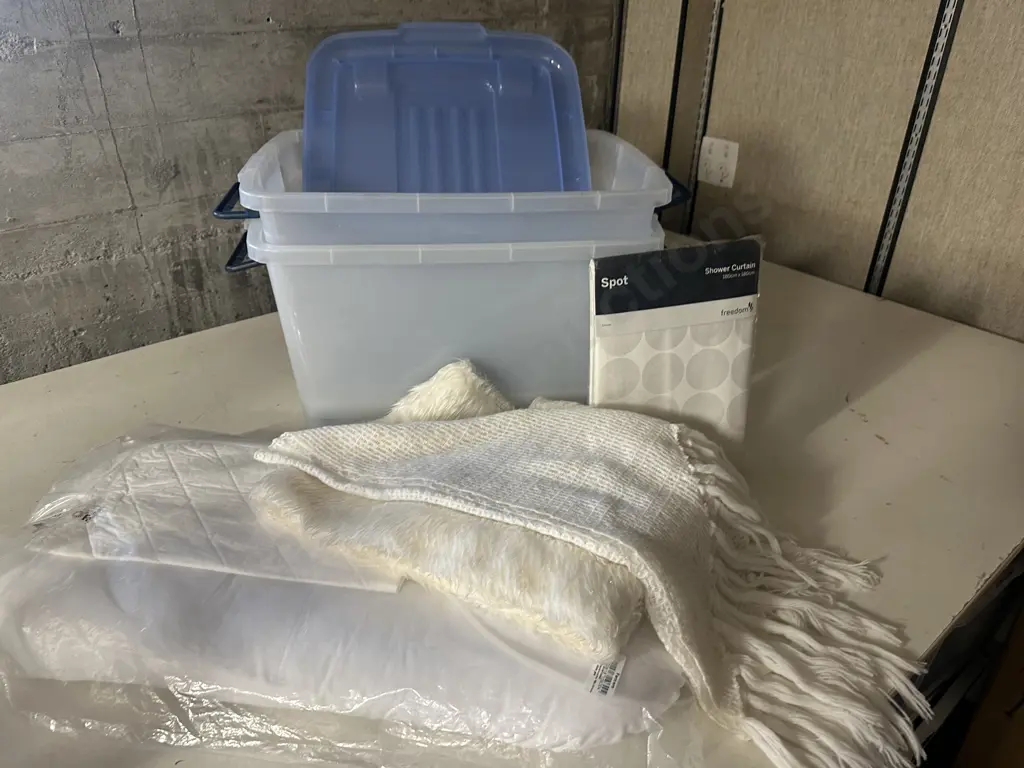 Pair Of 46 Litre Clear Bins With Freedom Spot Shower Curtain, Vintage Shawls & Bassinette Mattress Image 1++
