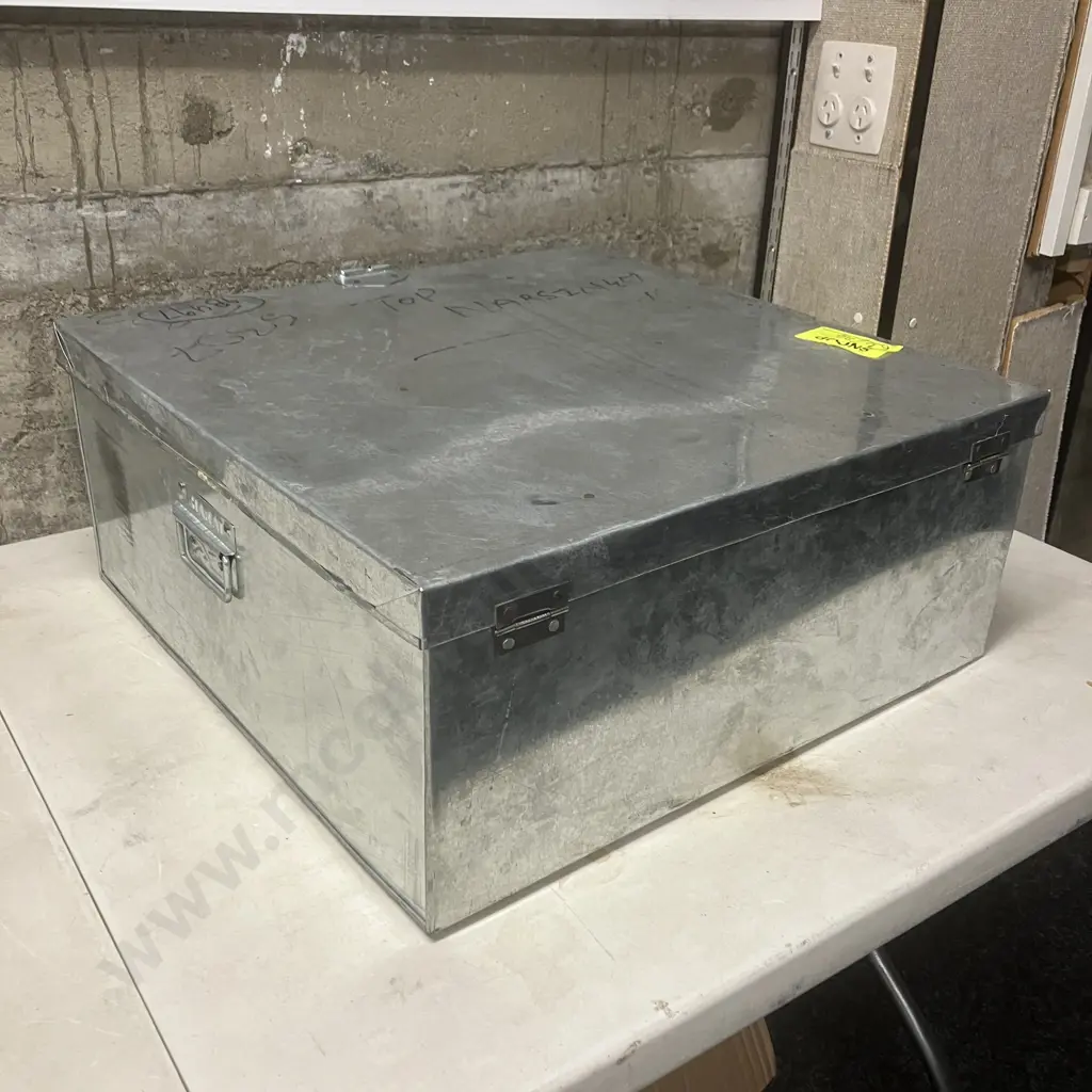Steel Handled Storage Box With Hinged Lid. H23 W54 D54cm Image 1++