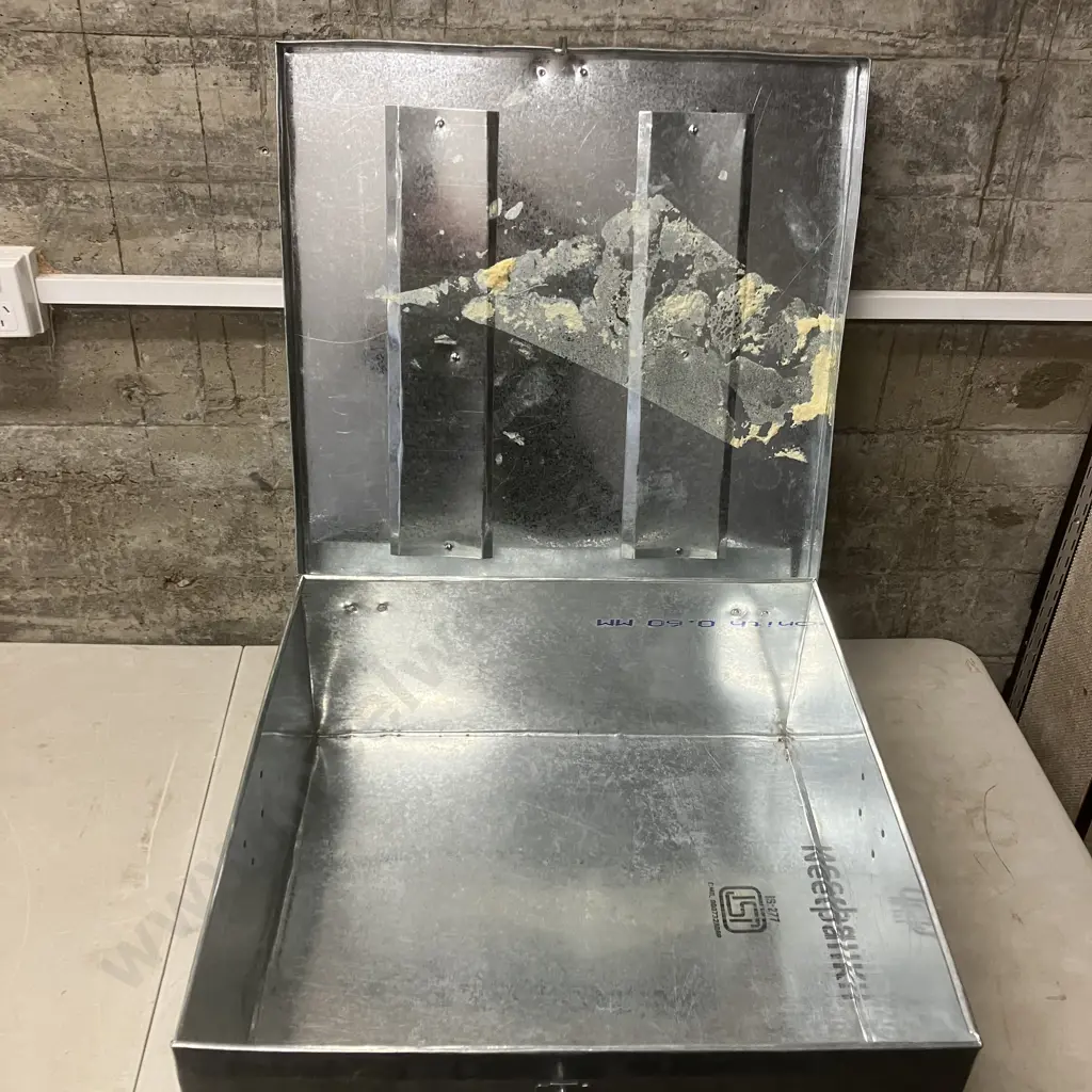 Steel Handled Storage Box With Hinged Lid. H23 W54 D54cm Image 1++