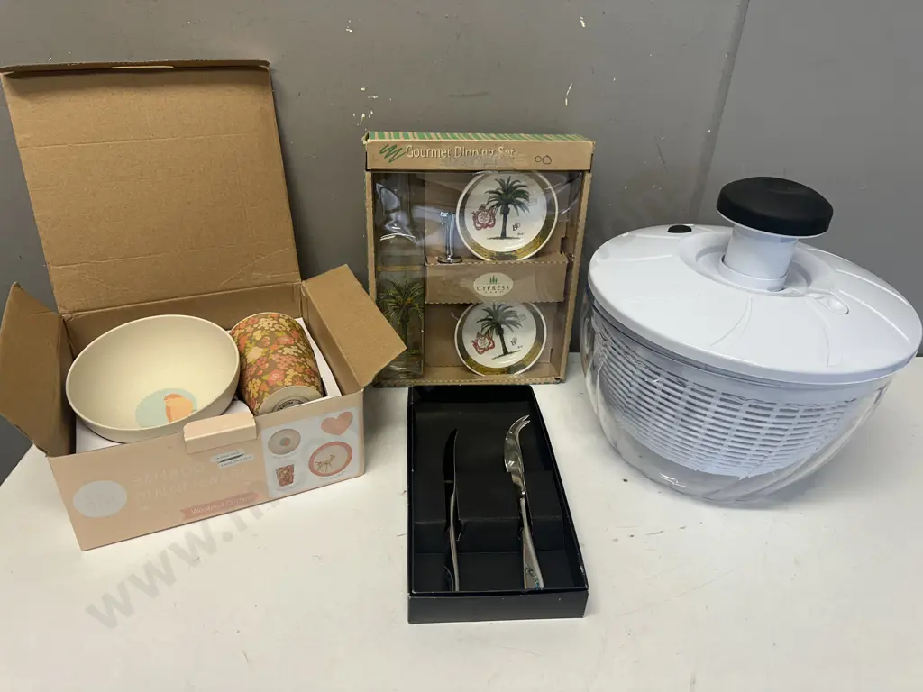 Lettuce Spinner, Bamboo Dinnerware, Etc Image 1++