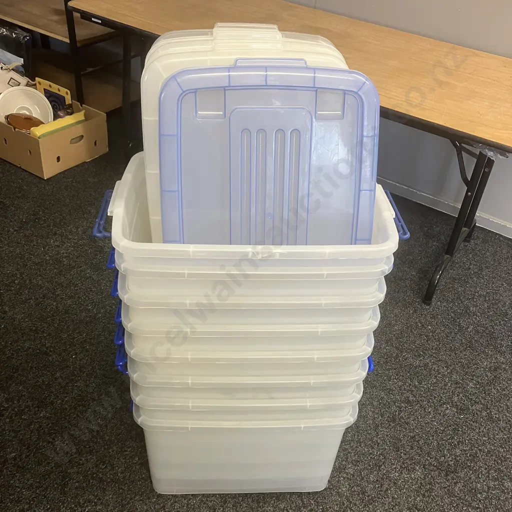 Lot of 8 Clear Plastic Bins With Lids. H32.5 W55 D39.5cm Image 1++