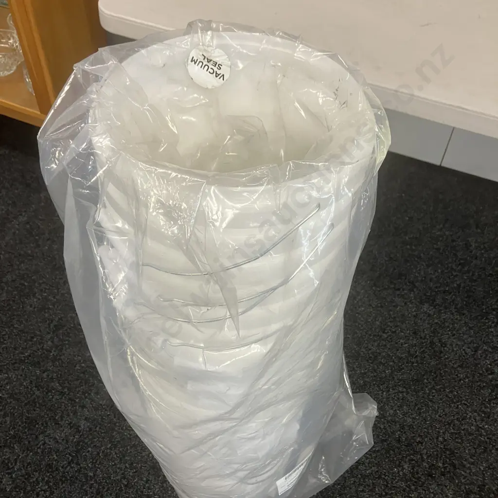 20 x Food Grade Opaque Round Pails With Wire Handles -10 Litre Image 1++