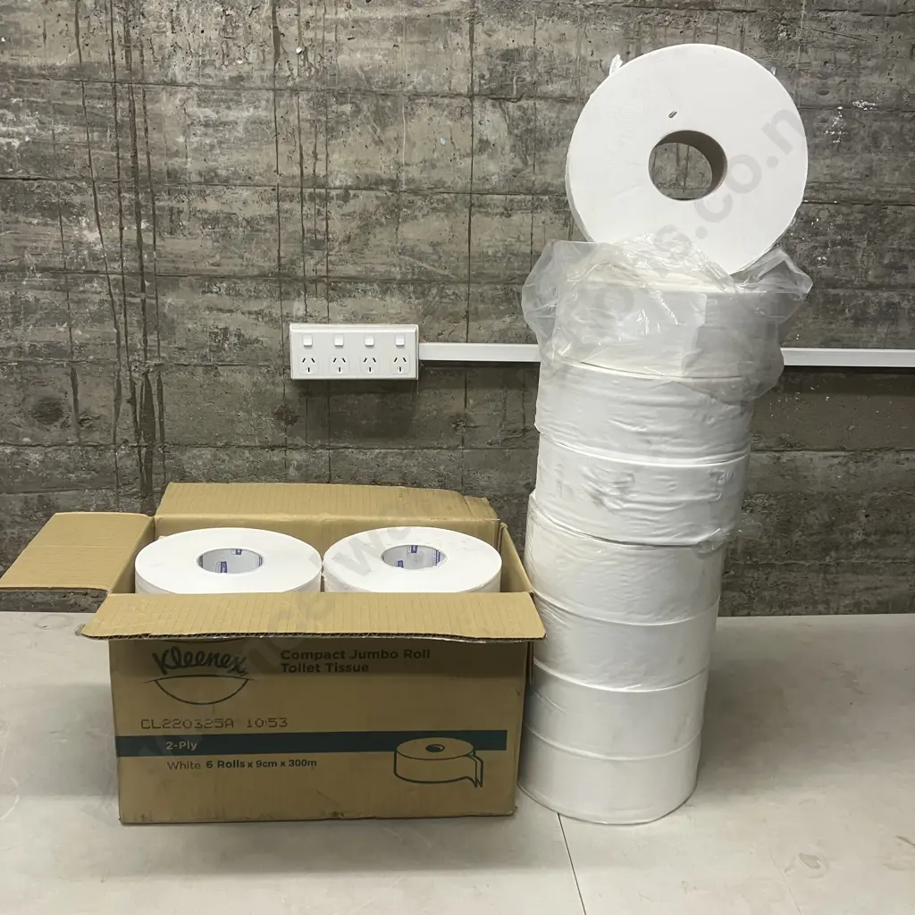 Kleenex Compact Jumbo Roll Toilet Tissue x 6 Rolls With 8 x Rolls Of Unbranded Toilet Tissue Image 1++