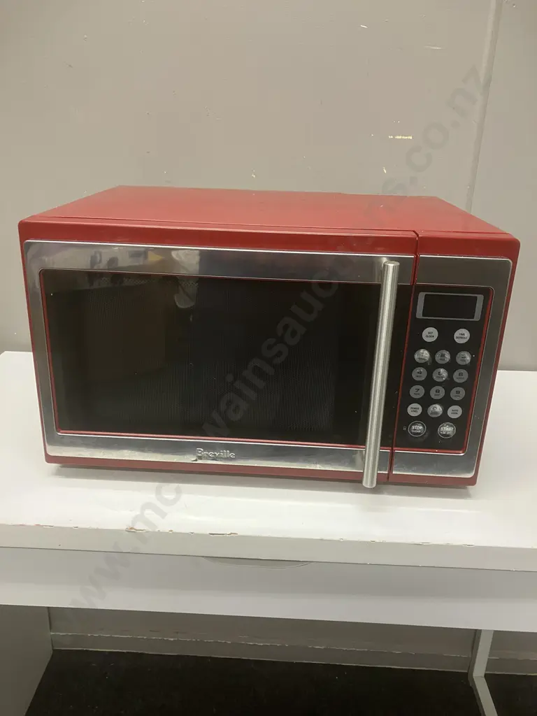 Breville The Quick & Easy Microwave Oven 34 Litre Red - Model BMO300CB/A Image 1++