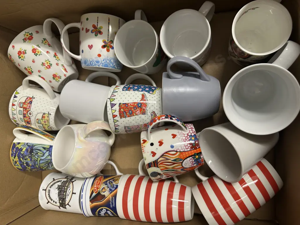 Selection Of Coffee Mugs Including Maxwell Willams Etc Image 1++