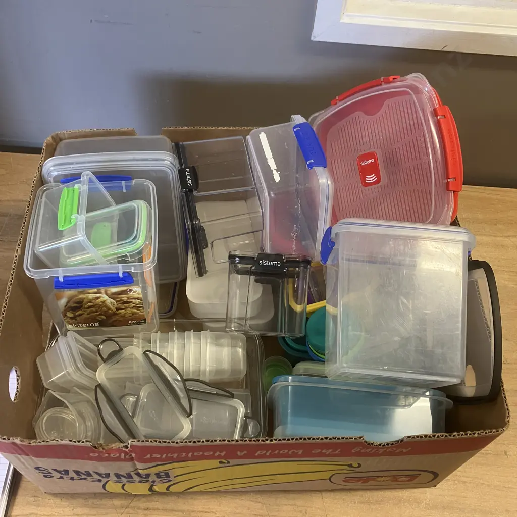 Box Lot Sistema & Plasticware Image 1++