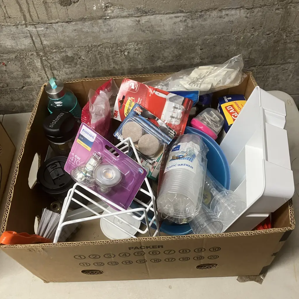 Box Lot Image 1++