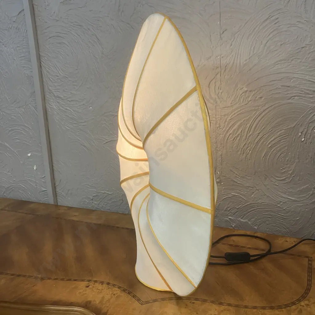 Large Shell Shaped Lamp. 58 x 60cm Image 1++