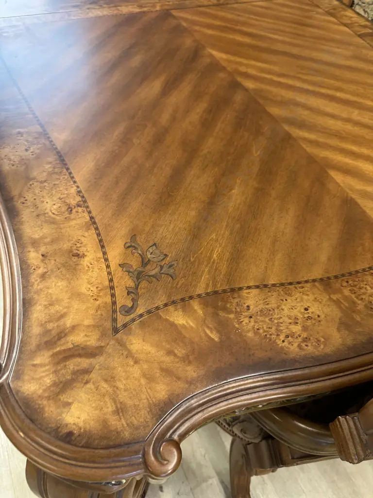 AICO by Michael Amini Venetian Honey Walnut 9 Piece Dining Suite, Includes 2 Carvers & 6 Side Chairs, 3 Extension Leaves Image 1++