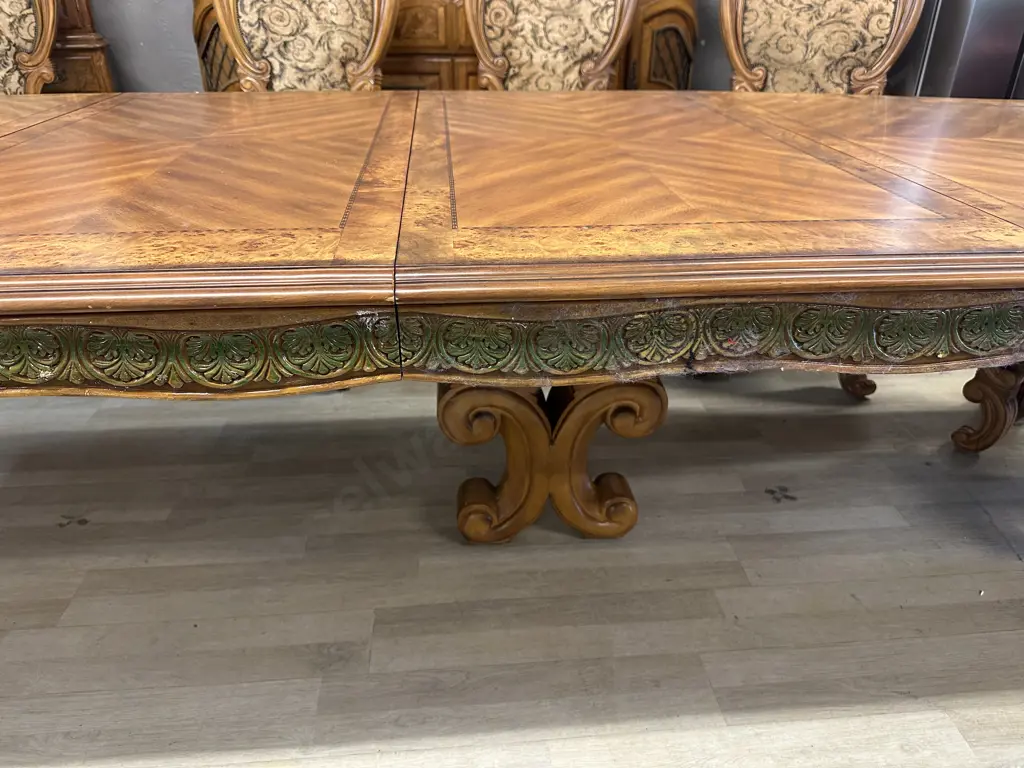 AICO by Michael Amini Venetian Honey Walnut 9 Piece Dining Suite, Includes 2 Carvers & 6 Side Chairs, 3 Extension Leaves Image 1++