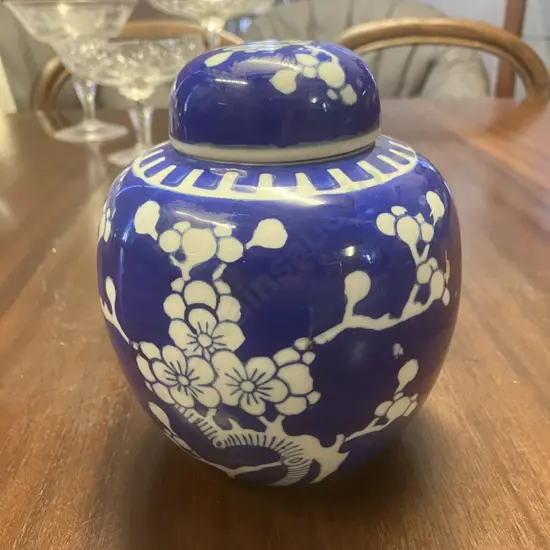 Large Vintage Chinese Blue & White Porcelain Ginger Jar. H15cm