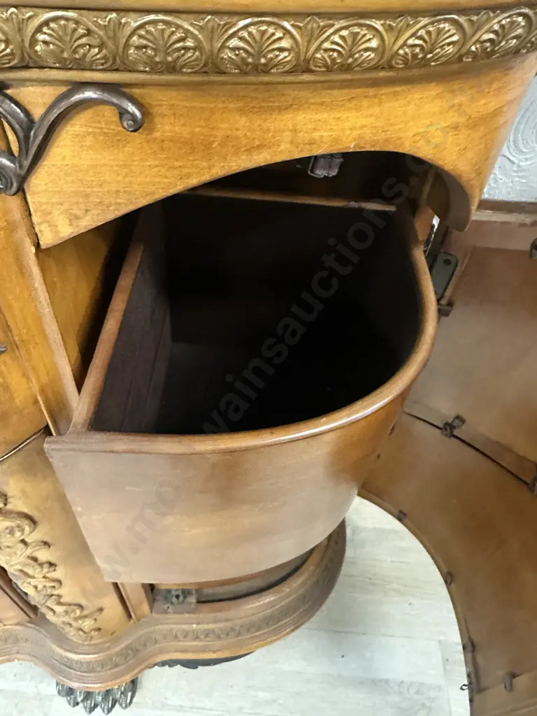 AICO by Michael Amini Venetian King Poster Bed, Pair of Nightstands & Dresser With Mirror In Honey Walnut Image 1++