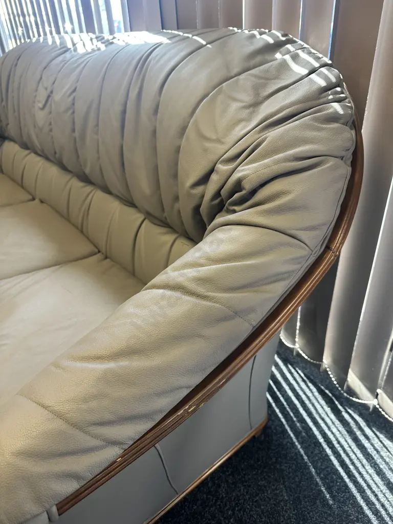 Cortina Original Design Grey Leather 3 Seater Sofa With 2 Armchairs, Ridged Dark Wood Trim Image 1++