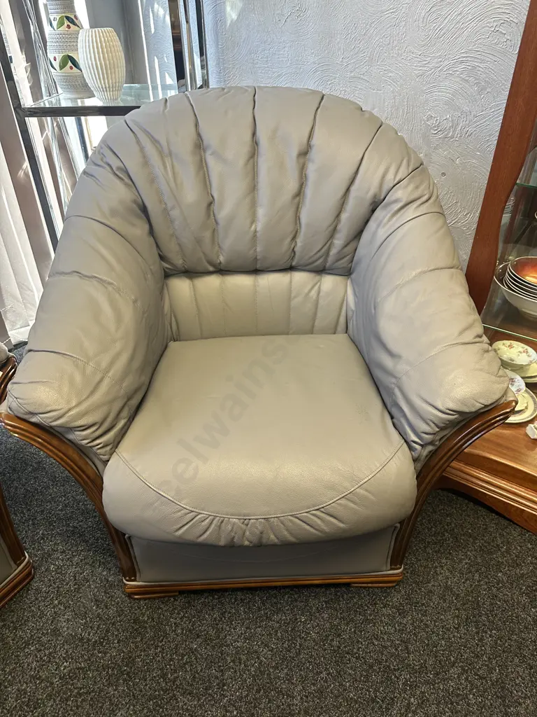 Cortina Original Design Grey Leather 3 Seater Sofa With 2 Armchairs, Ridged Dark Wood Trim Image 1++