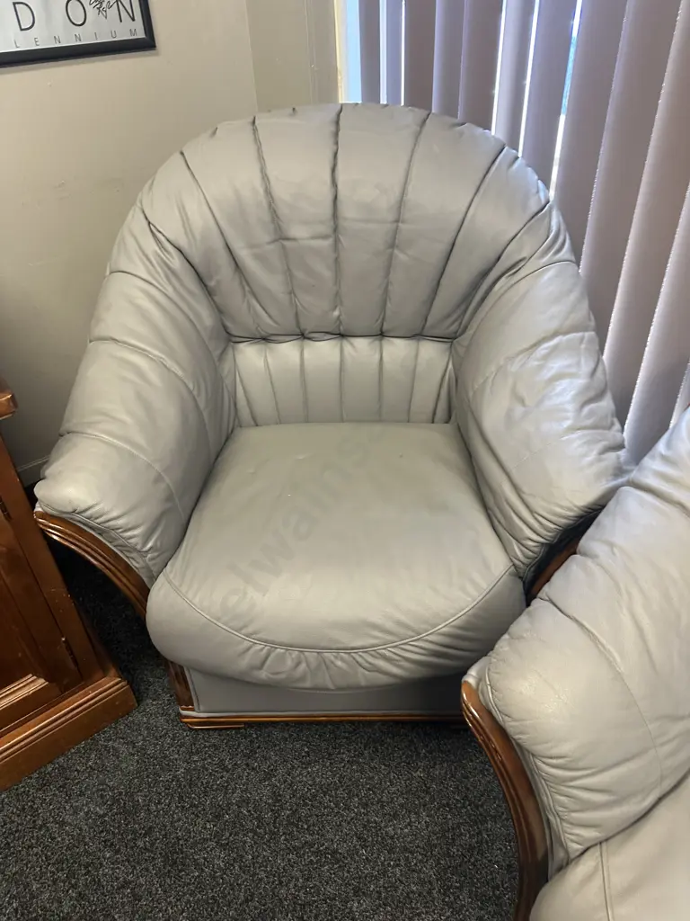 Cortina Original Design Grey Leather 3 Seater Sofa With 2 Armchairs, Ridged Dark Wood Trim Image 1++