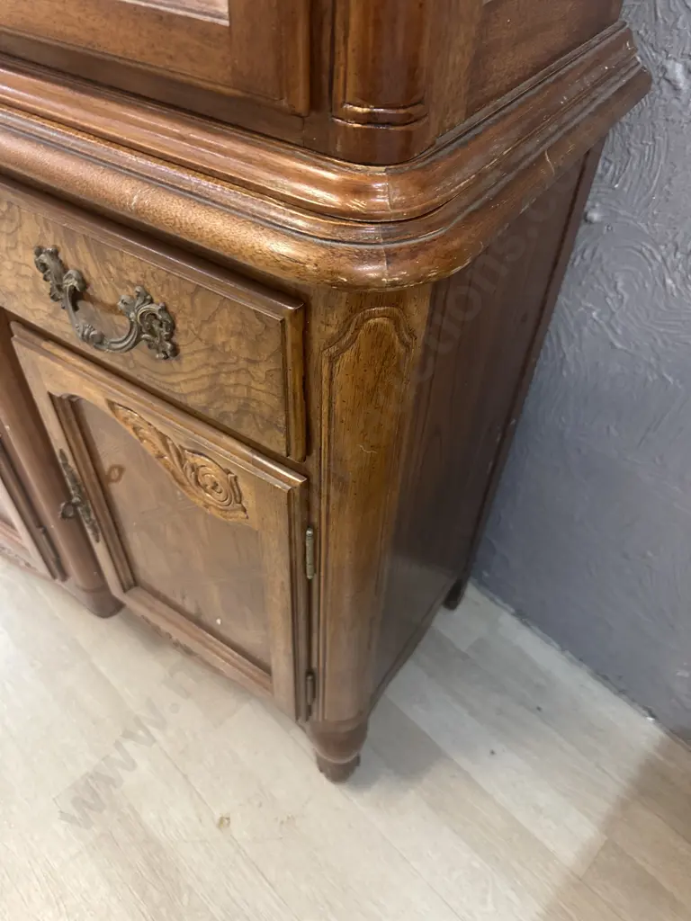 Oak Highly Ornate Mirrored Back Display Cabinet Hutchdresser With 4 Glass Doors,3 Drawers & 4 Doors In Base. 210 x 155cm Image 1++