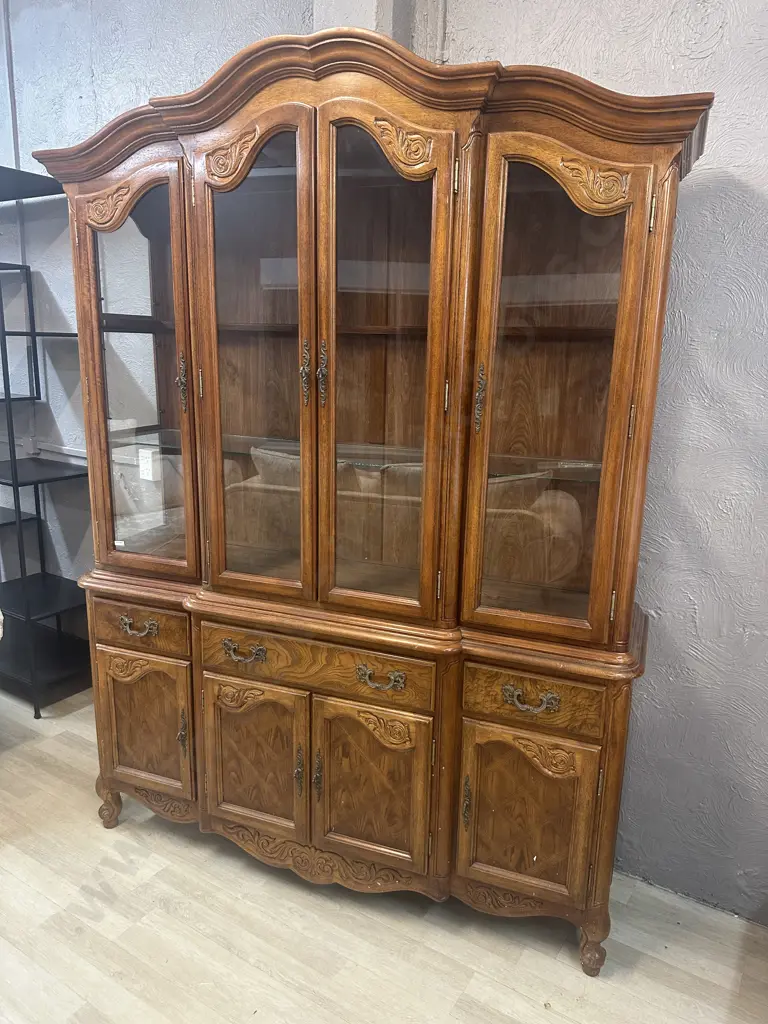 Oak Highly Ornate Mirrored Back Display Cabinet Hutchdresser With 4 Glass Doors,3 Drawers & 4 Doors In Base. 210 x 155cm Image 1++