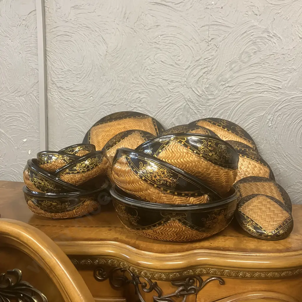 Rare Set of Eight Vintage Chinese Lacquered Woven Bamboo Nesting Baskets With Lids. 14 x 34cm Image 1++
