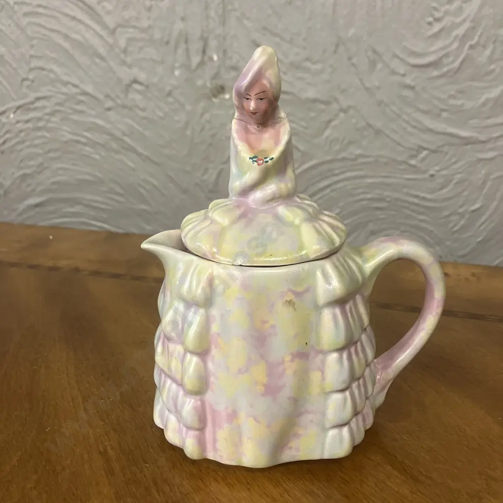 Sadlers Green & Pink Mottle Glazed 'Ye Daintee Lady' Teapot c1937 Image 1++