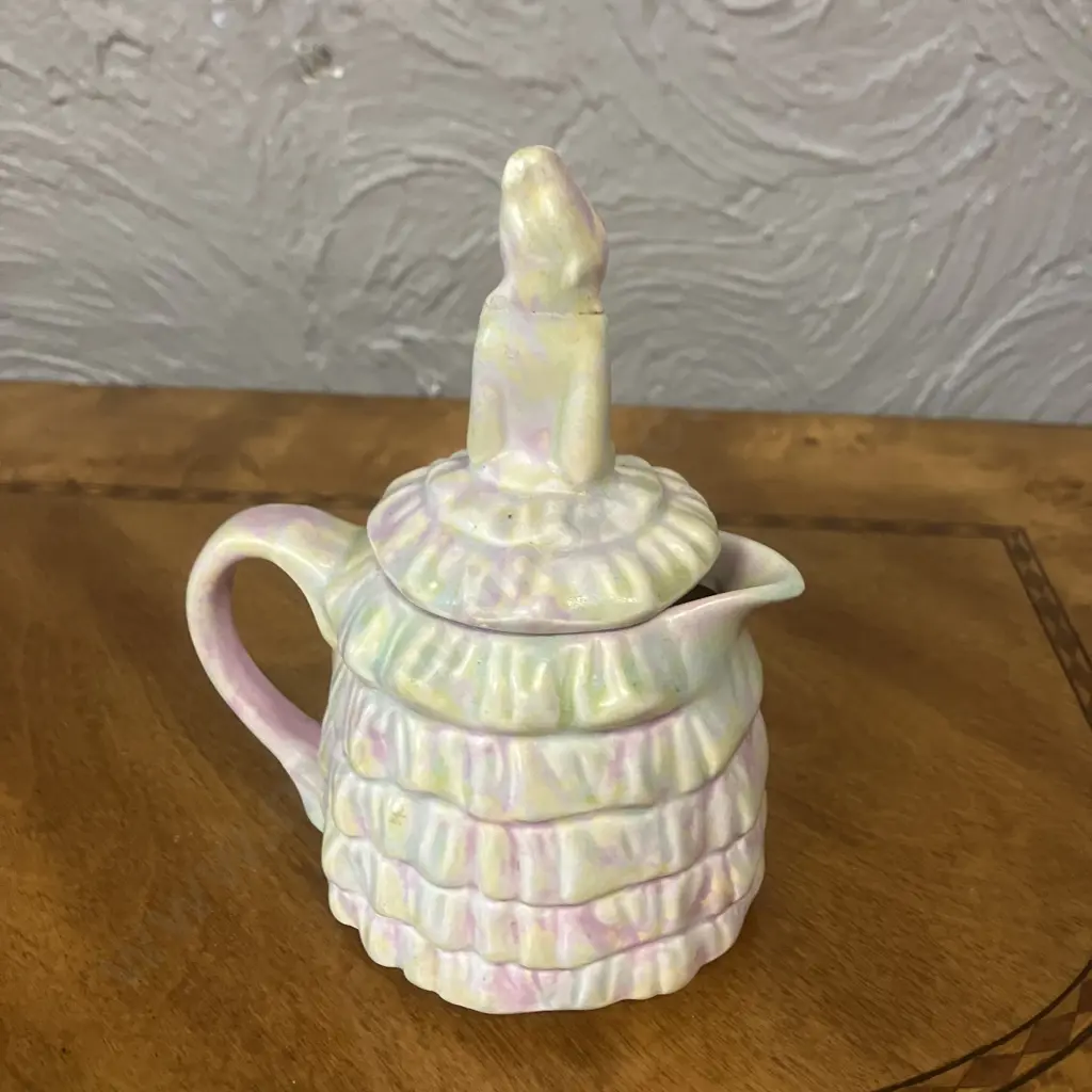 Sadlers Green & Pink Mottle Glazed 'Ye Daintee Lady' Teapot c1937 Image 1++