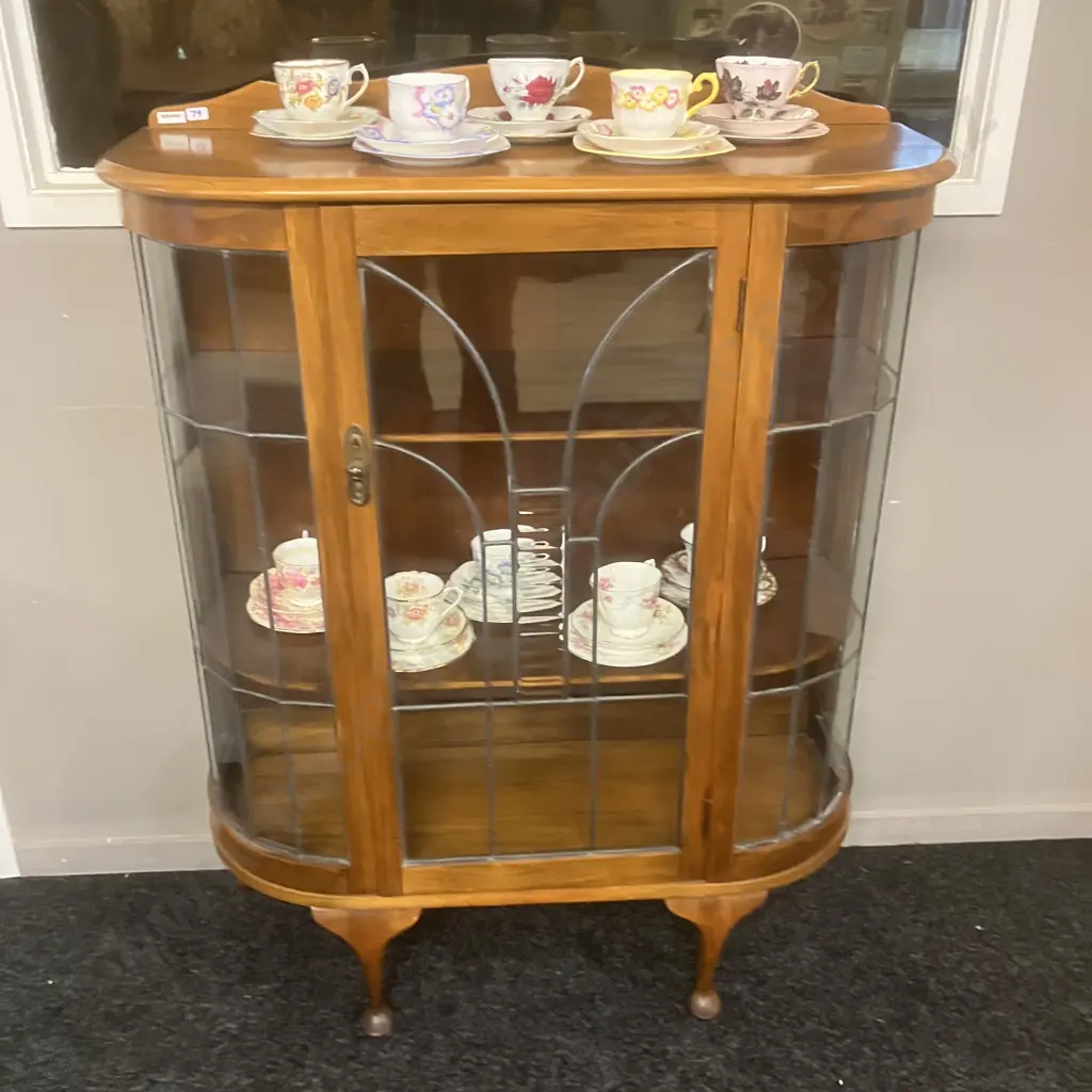 Antique Art Deco Mahogany Leadlight Glazed Bow Front China Display Cabinet, Cabriole Legs. H118 W91.5 D35cm Image 1++