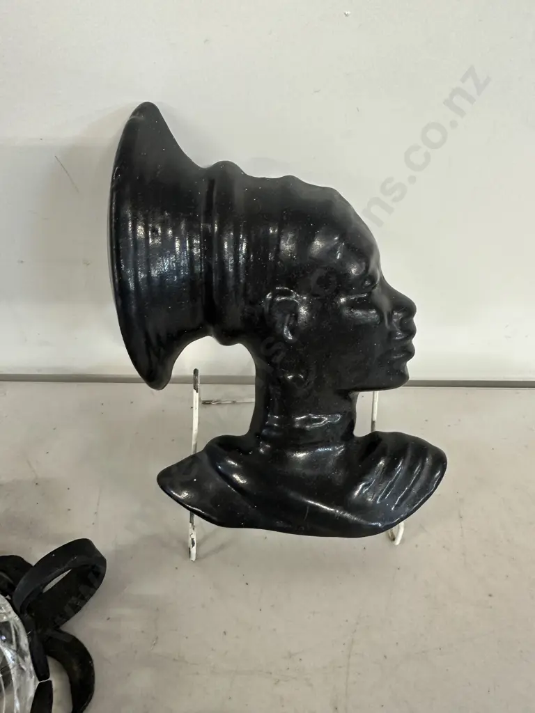 Vintage African Lady Head Wall Plaque & Black Steel Ashtray  Image 1++