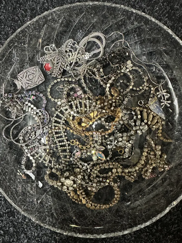 Selection Of Vintage Costume Jewellery Necklaces  Image 1++