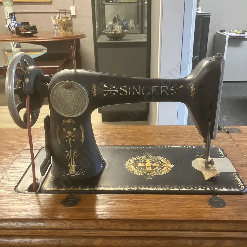 1917 Singer Model No 66K Treadle Sewing Machine With Accessories,  #F7594945 - Kilbowie, Clydebank, Scotland Image 1++