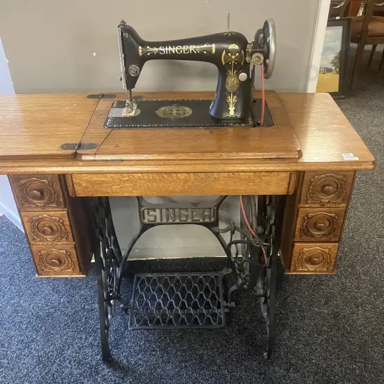 1917 Singer Model No 66K Treadle Sewing Machine With Accessories,  #F7594945 - Kilbowie, Clydebank, Scotland
