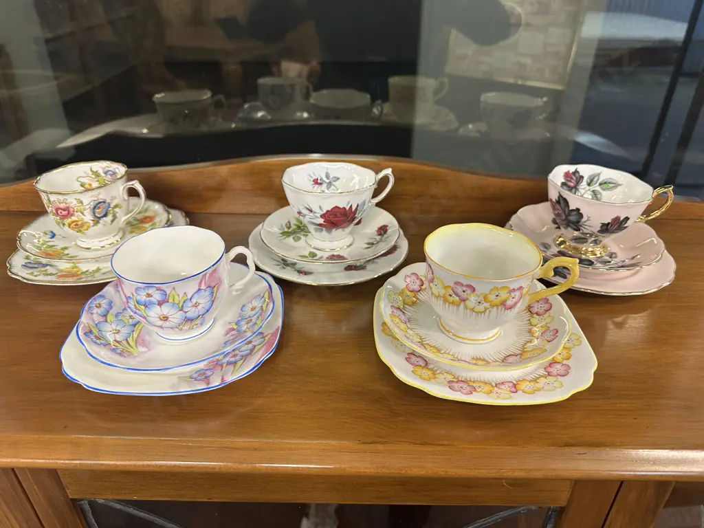 Vintage Royal Albert Trios x 5 Image 1++