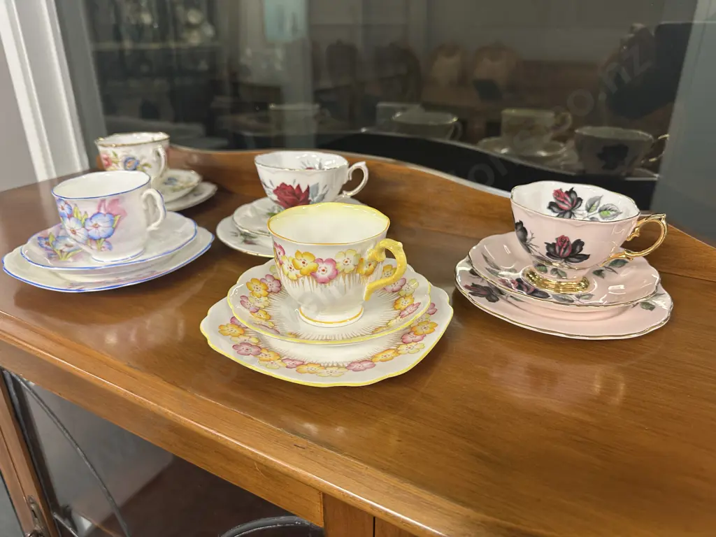 Vintage Royal Albert Trios x 5 Image 1++