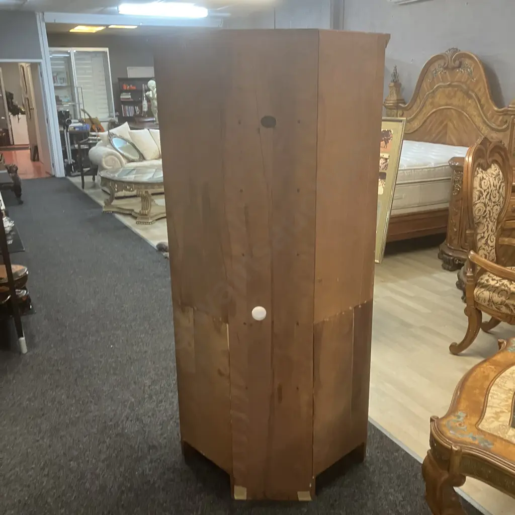 Vintage Cushman Colonial Creations American Mid Century Corner Cabinet Image 1++