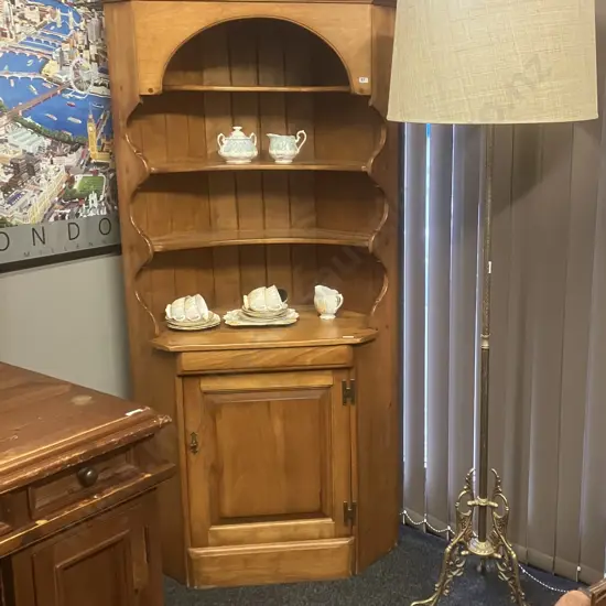 Vintage Cushman Colonial Creations American Mid Century Corner Cabinet
