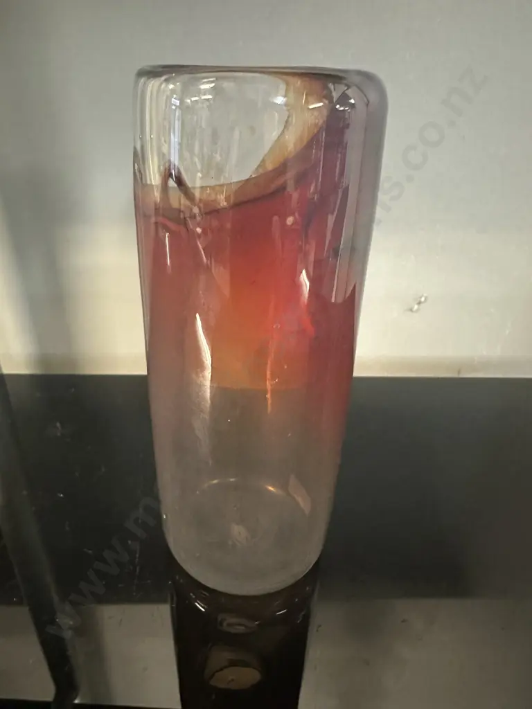 Hoglund Art Glass Vase. H17cm Image 1++