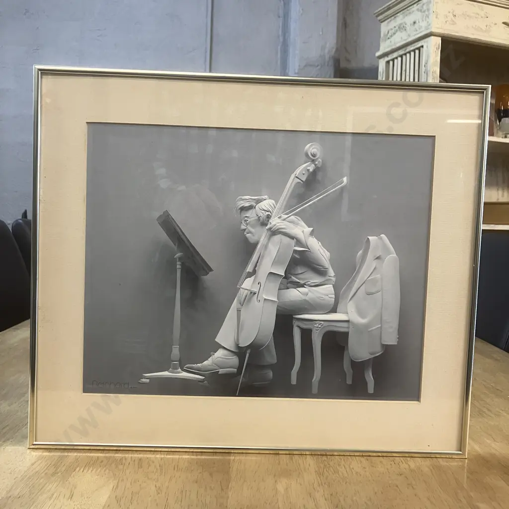 Siegbert Reinhard "The Cellist" Lithograph 1979. 38 x 45cm Image 1++
