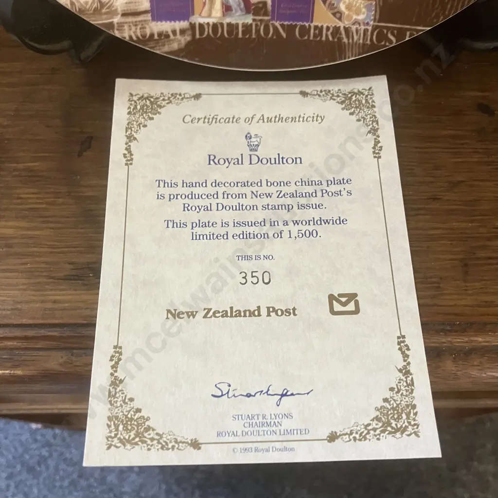 Royal Doulton - 'New Zealand Post's Royal Doulton Stamp Issue' Bone China Plate Limited 350/1500 With COA. 1993 Image 1++