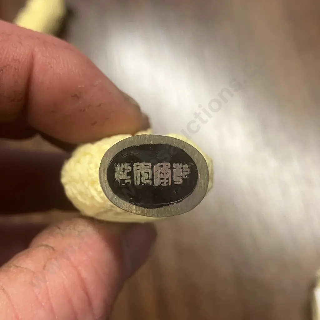 Chinese Carved Resin Snuff Bottles x 3 Image 1++