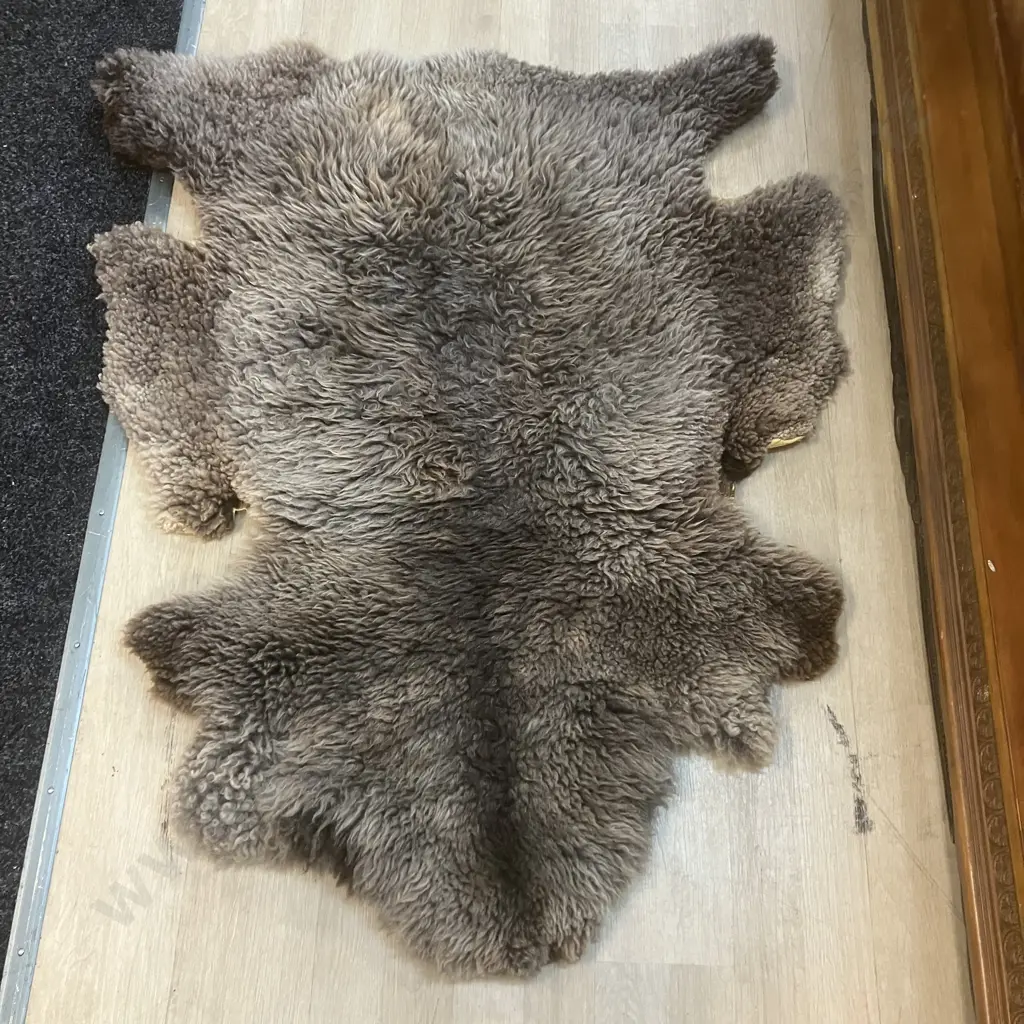 Sheepskin Floor Rug. 120 x 98cm Image 1++