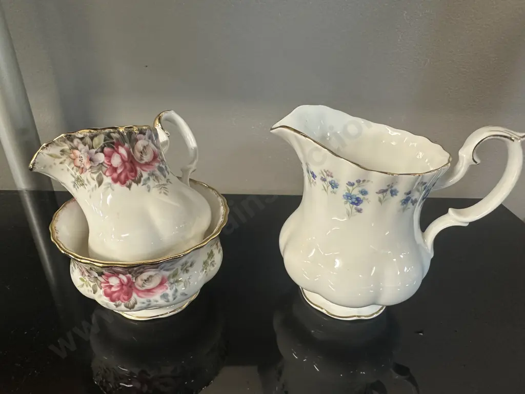 Vintage Royal Albert 'Memory Lane' Creamer & 'Autumn Roses' Creamer & Sugar Bowl Image 1++