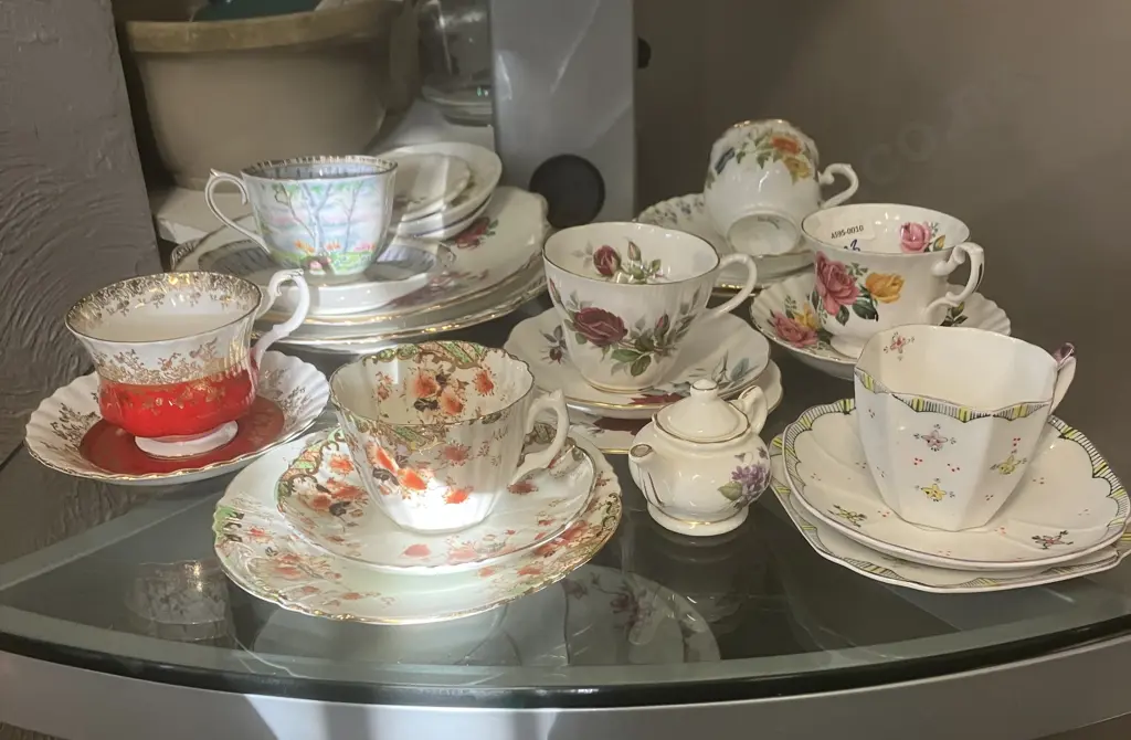 Selection of Vintage China Items Including Royal Albert Poppy Trio With 1905-1907 Backstamp Image 1++