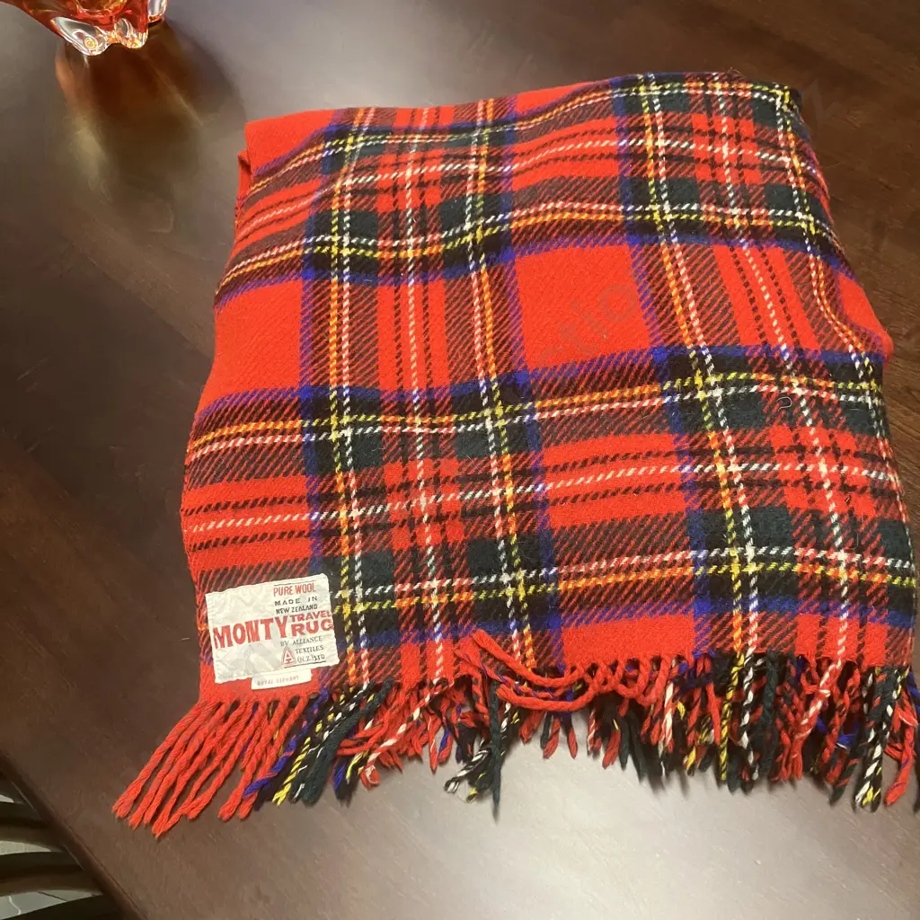 ROYAL STEWART Tartan MONTY TRAVEL RUG New Zealand Wool Blanket With Original Label. 185 x 145cm Image 1++