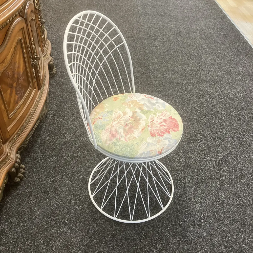 Mid Century Modern White Metal Rod Chair With Floral Fabric Seat Image 1++