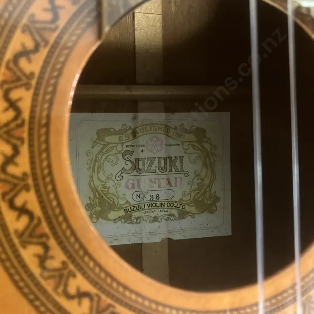 Suzuki No. 36 Classical Acoustic Guitar - Japan 1970s (Needs 3 New Strings) Image 1++