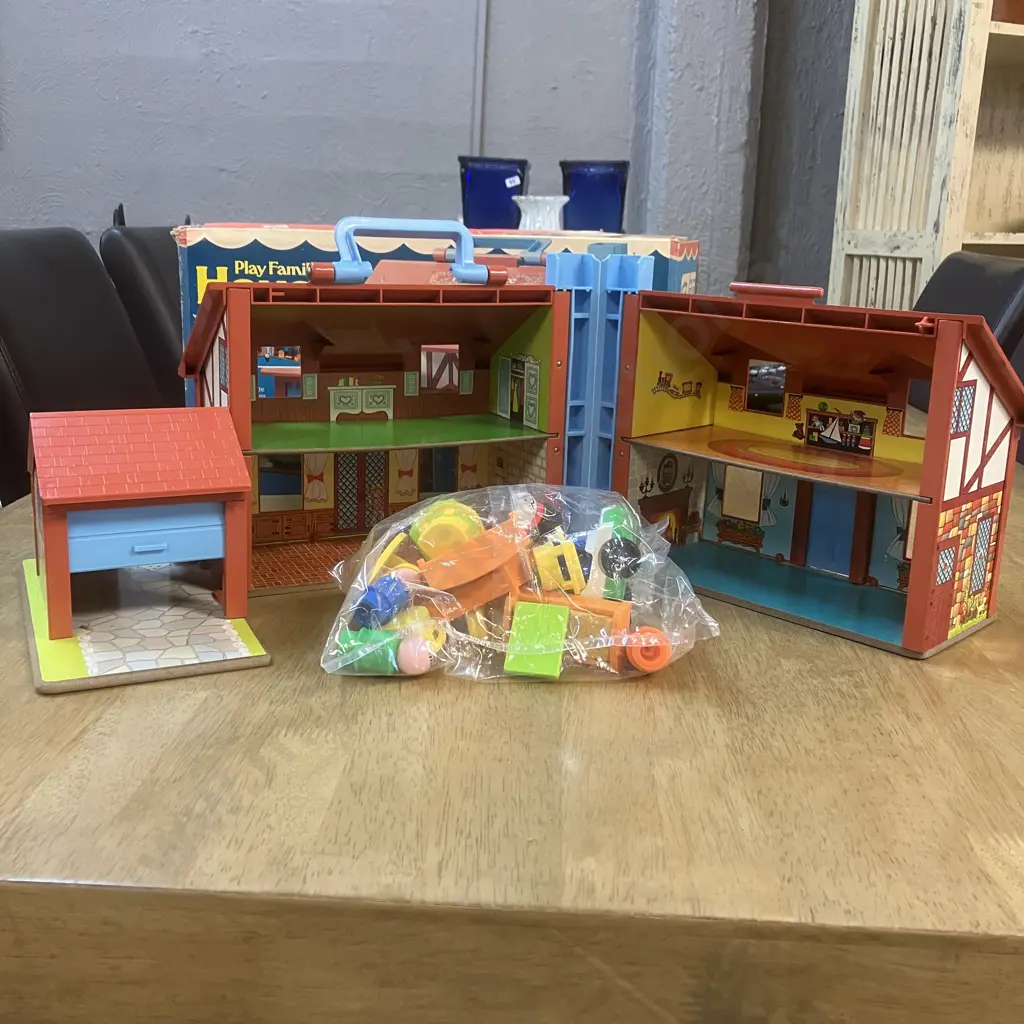 Vintage 1980 Fisher Price Play Family House #952 Little People With Original Box Image 1++