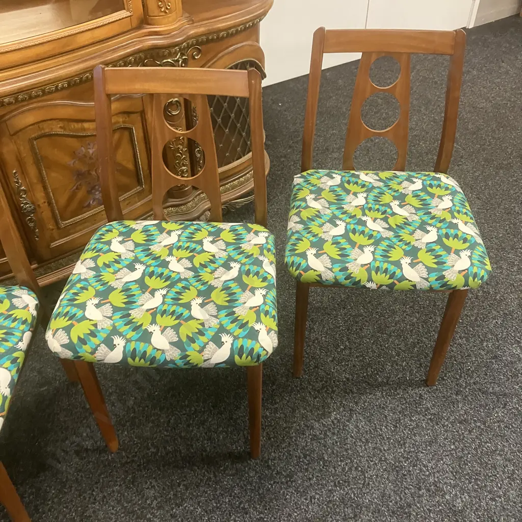 Set of Five Airest Mid Century Modern Mahogany Dining Chairs With Green & White Cockatoo Patterned Fabric Seat, c1960s Image 1++